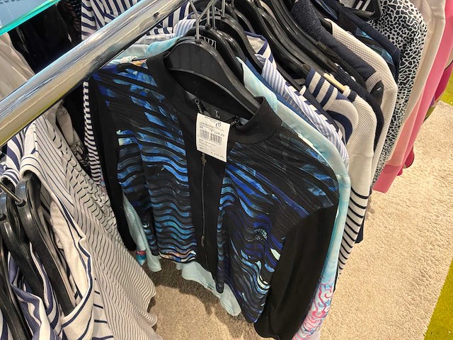 Dames blouses, rokken, jurken en broeken (400 stuks) - afbeelding 39 van  94