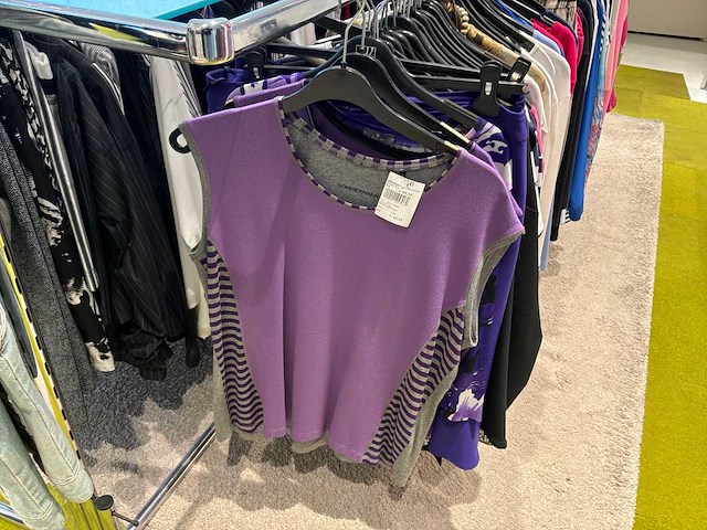 Dames blouses, rokken, jurken en broeken (400 stuks) - afbeelding 29 van  94