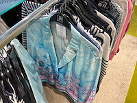 Dames blouses, rokken, jurken en broeken (400 stuks) - afbeelding 41 van  94