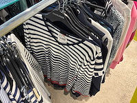 Dames blouses, rokken, jurken en broeken (400 stuks) - afbeelding 49 van  94