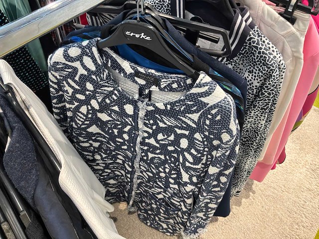 Dames blouses, rokken, jurken en broeken (400 stuks) - afbeelding 56 van  94