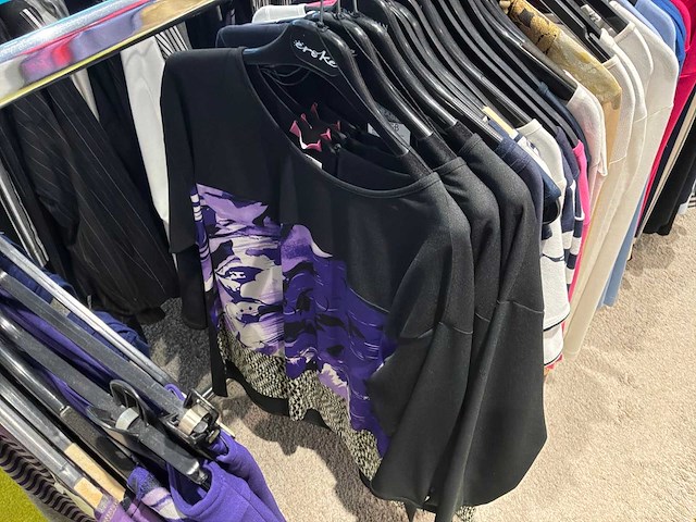 Dames blouses, rokken, jurken en broeken (400 stuks) - afbeelding 62 van  94