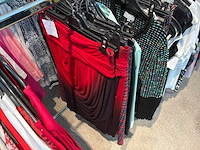 Dames blouses, rokken, jurken en broeken (400 stuks) - afbeelding 85 van  94