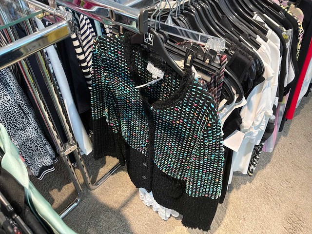 Dames blouses, rokken, jurken en broeken (400 stuks) - afbeelding 88 van  94