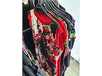 Dames blouses, rokken, jurken en broeken (420 stuks) - afbeelding 24 van  105