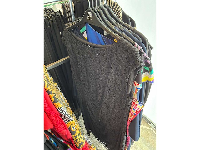 Dames blouses, rokken, jurken en broeken (420 stuks) - afbeelding 27 van  105