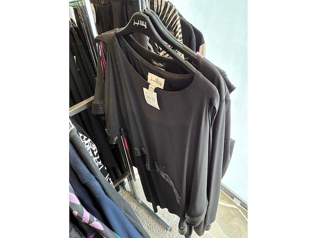 Dames blouses, rokken, jurken en broeken (420 stuks) - afbeelding 28 van  105