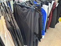 Dames blouses, rokken, jurken en broeken (420 stuks) - afbeelding 39 van  105