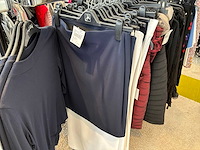 Dames blouses, rokken, jurken en broeken (420 stuks) - afbeelding 50 van  105