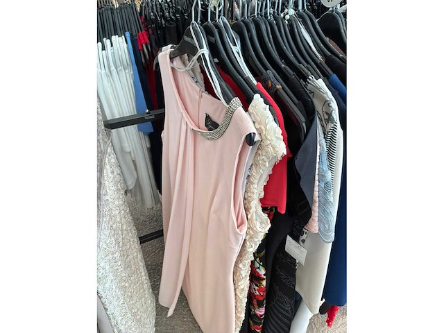 Dames blouses, rokken, jurken en broeken (420 stuks) - afbeelding 59 van  105
