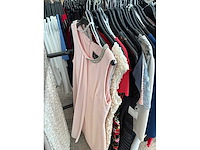 Dames blouses, rokken, jurken en broeken (420 stuks) - afbeelding 59 van  105
