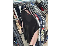 Dames blouses, rokken, jurken en broeken (420 stuks) - afbeelding 86 van  105