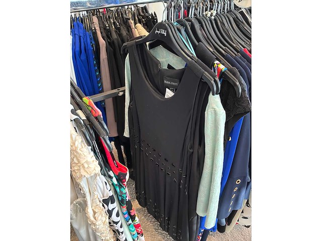 Dames blouses, rokken, jurken en broeken (420 stuks) - afbeelding 100 van  105