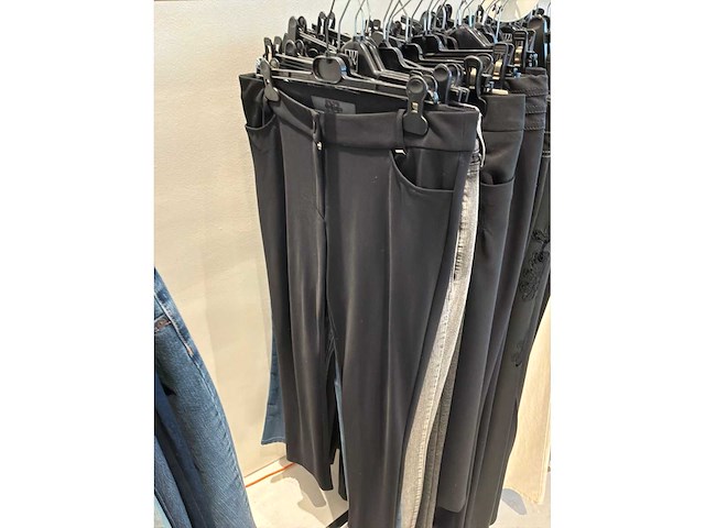 Dames broeken (125 stuks) - afbeelding 9 van  60