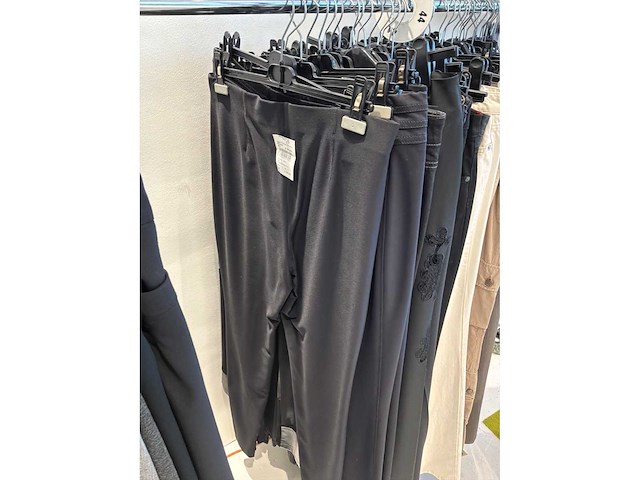 Dames broeken (125 stuks) - afbeelding 16 van  60