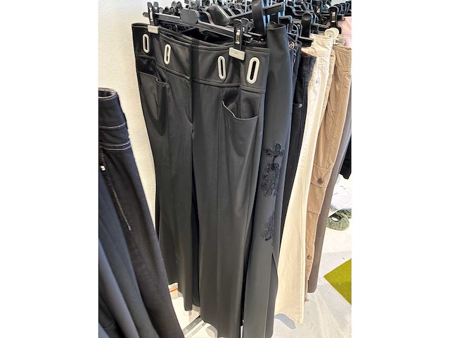 Dames broeken (125 stuks) - afbeelding 22 van  60