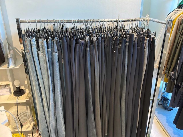 Dames broeken (125 stuks) - afbeelding 12 van  60