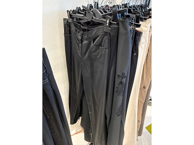 Dames broeken (125 stuks) - afbeelding 24 van  60