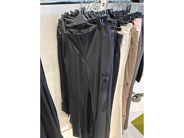 Dames broeken (125 stuks) - afbeelding 25 van  60