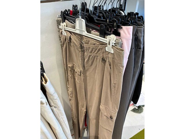 Dames broeken (125 stuks) - afbeelding 36 van  60