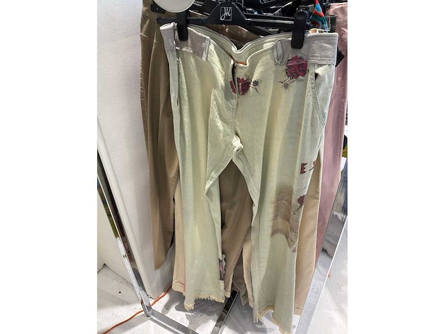 Dames broeken (125 stuks) - afbeelding 34 van  60