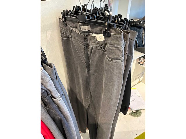 Dames broeken (125 stuks) - afbeelding 42 van  60