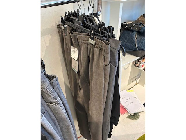 Dames broeken (125 stuks) - afbeelding 43 van  60