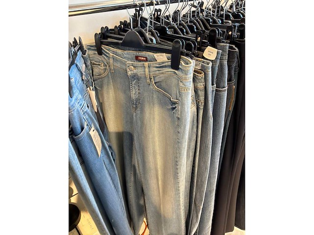 Dames broeken (125 stuks) - afbeelding 47 van  60