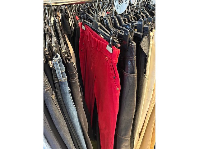 Dames broeken (178 stuks) - afbeelding 12 van  60