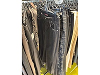 Dames broeken (178 stuks) - afbeelding 26 van  60