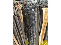 Dames broeken (178 stuks) - afbeelding 28 van  60