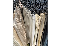 Dames broeken (178 stuks) - afbeelding 38 van  60