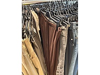 Dames broeken (178 stuks) - afbeelding 43 van  60