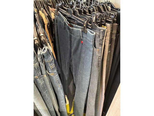 Dames broeken (178 stuks) - afbeelding 50 van  60