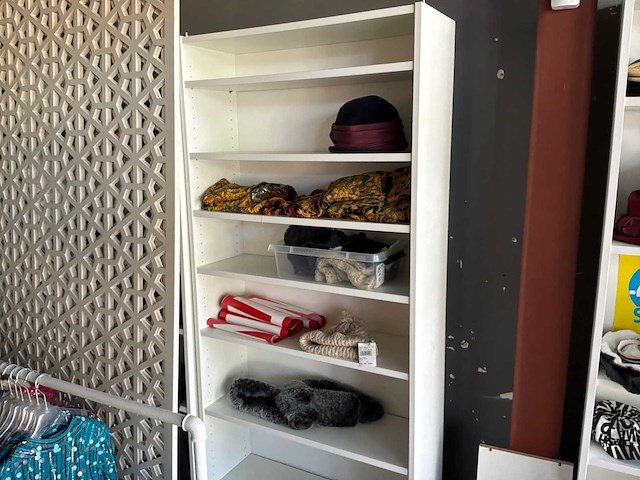 Dames broeken, tops, jassen, colberts en accessoires (600 stuks) - afbeelding 3 van  11