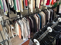 Dames broeken, tops, jassen, colberts en accessoires (600 stuks) - afbeelding 10 van  11