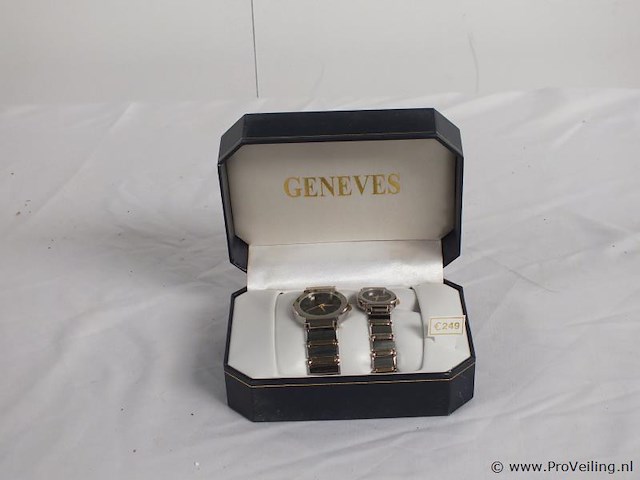 Dames en heren horloge in cadeau verpakking - afbeelding 1 van  1