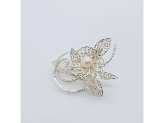 Dames filigree flower broche - afbeelding 1 van  5