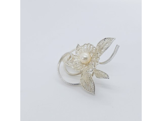 Dames filigree flower broche - afbeelding 3 van  5