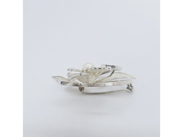 Dames filigree flower broche - afbeelding 4 van  5