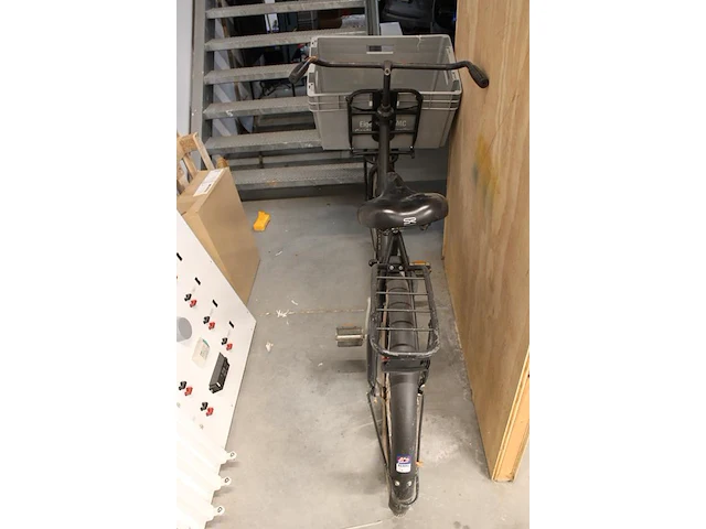 Damesfiets cortina, opknappertje. - afbeelding 3 van  4