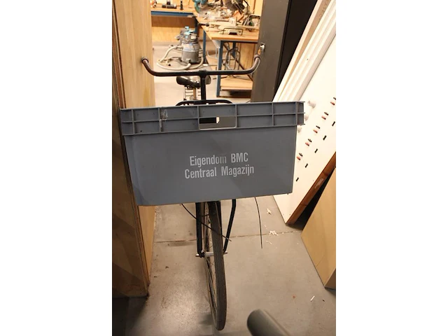 Damesfiets cortina, opknappertje. - afbeelding 4 van  4