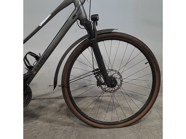 Damesfiets, cube, slx - afbeelding 12 van  17