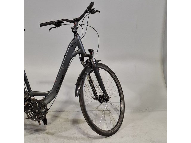 Damesfiets, cube, touring - afbeelding 7 van  13