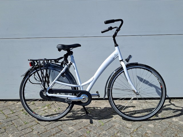 Damesfiets, wit - afbeelding 1 van  14