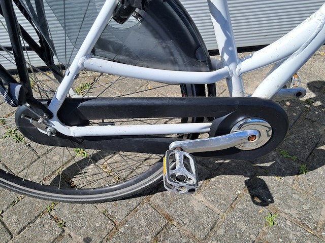 Damesfiets, wit - afbeelding 12 van  14