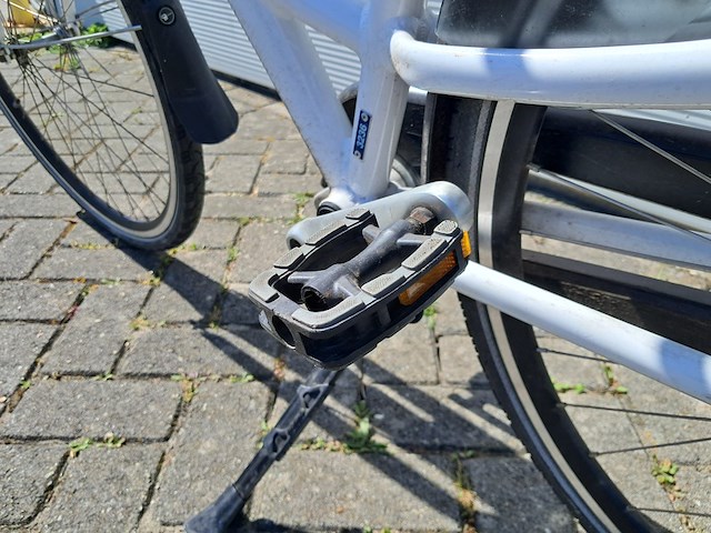 Damesfiets, wit - afbeelding 6 van  14