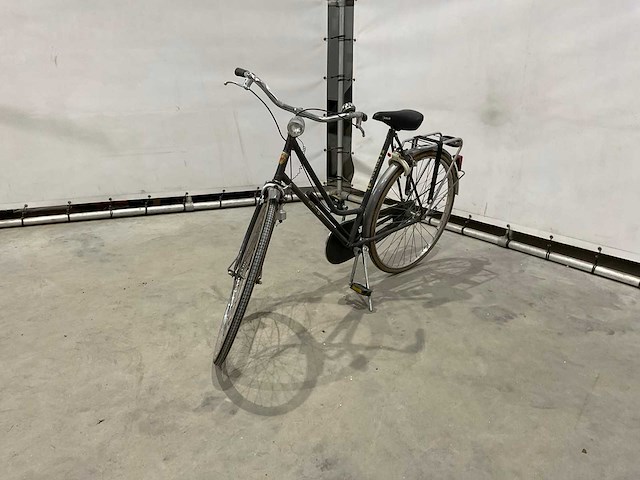 Damesfiets - afbeelding 1 van  6