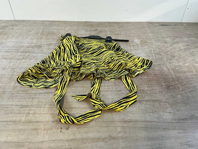 Dameskleding (30x) - afbeelding 1 van  4