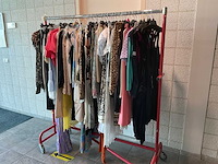 Dameskleding (90x) - afbeelding 1 van  8